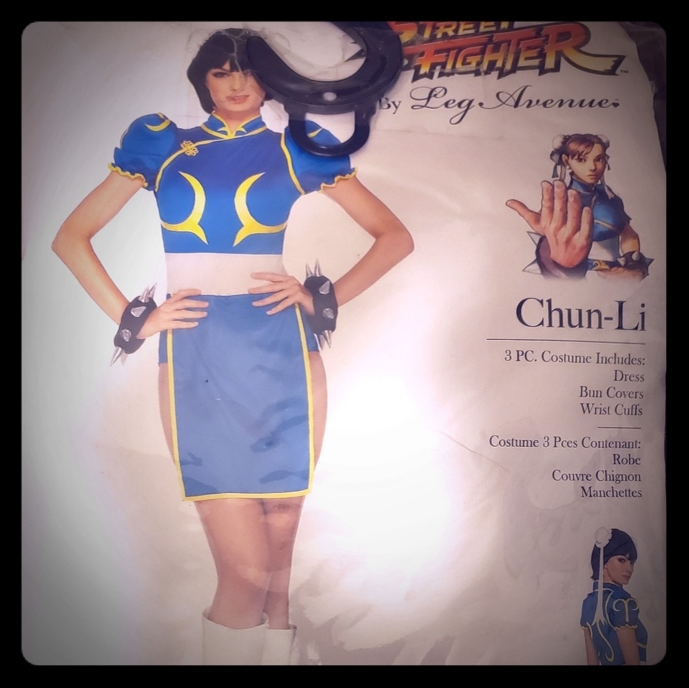 Leg Avenue Chun Li costume